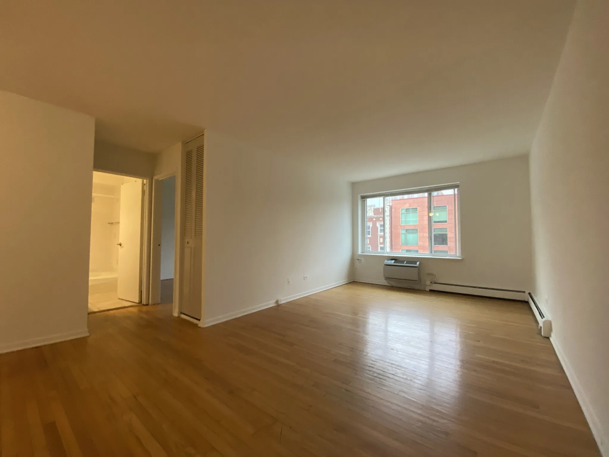 516 W Melrose St, , 60657, USA 60657-unit#307-Chicago-IL