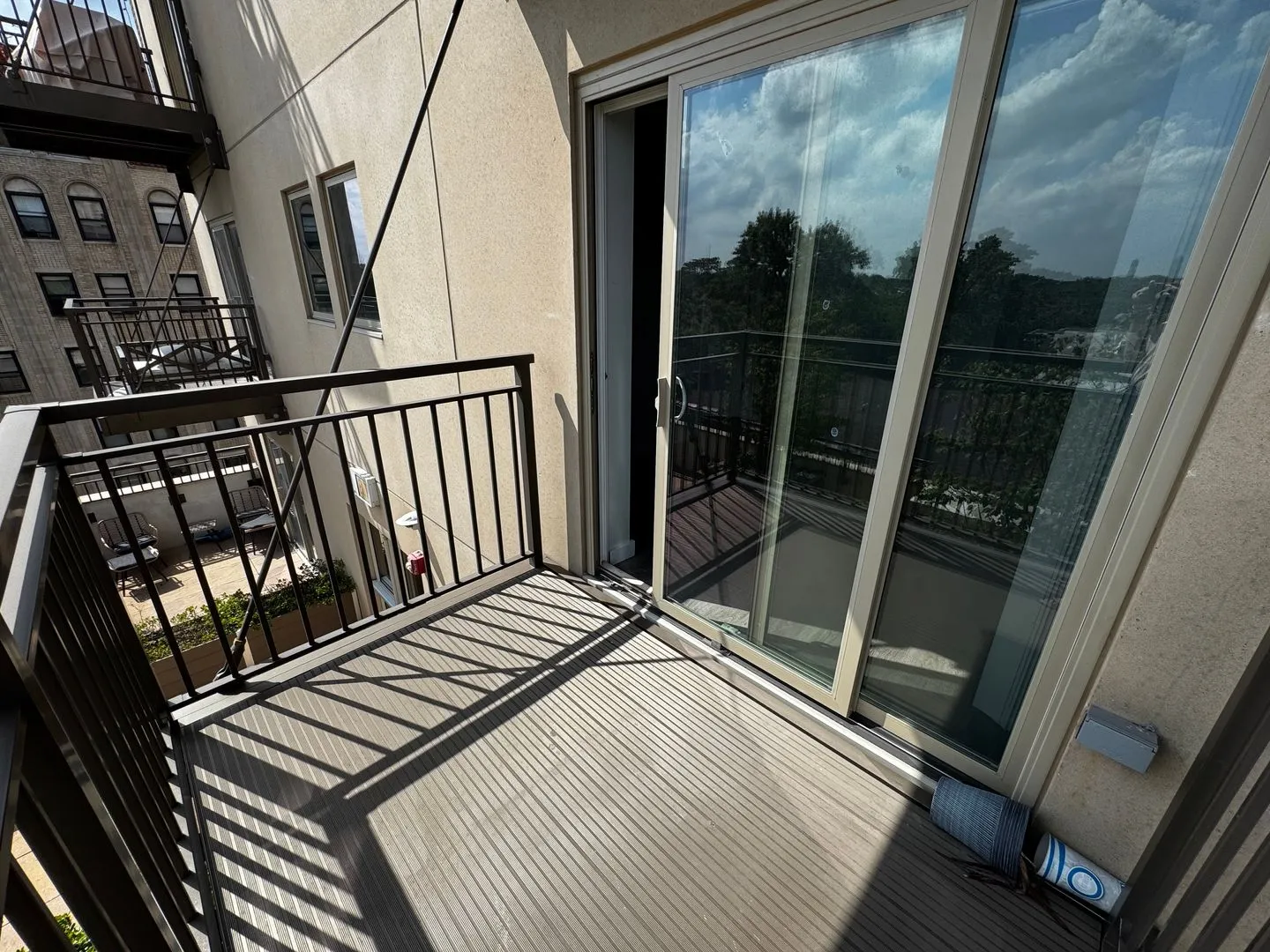 1323 W Morse Ave, ,  60626, USA 60626-unit#402-Chicago-IL