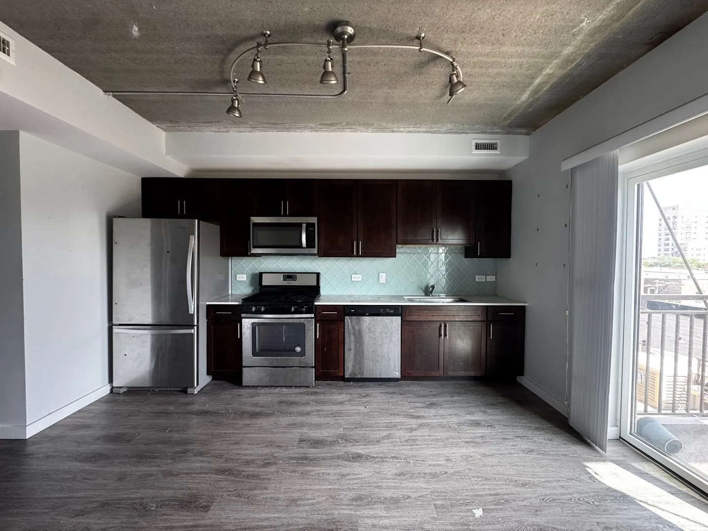 1323 W Morse Ave, ,  60626, USA 60626-unit#402-Chicago-IL