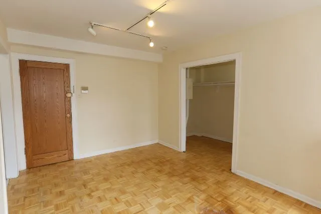 739 W Belmont Ave, ,  60657, USA 60657-unit#208-Chicago-IL