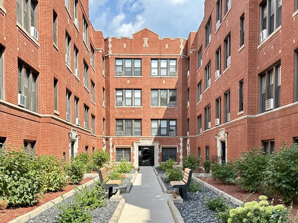 3941 N Janssen Ave, , 60613, USA 60613-unit#1E-Chicago-IL