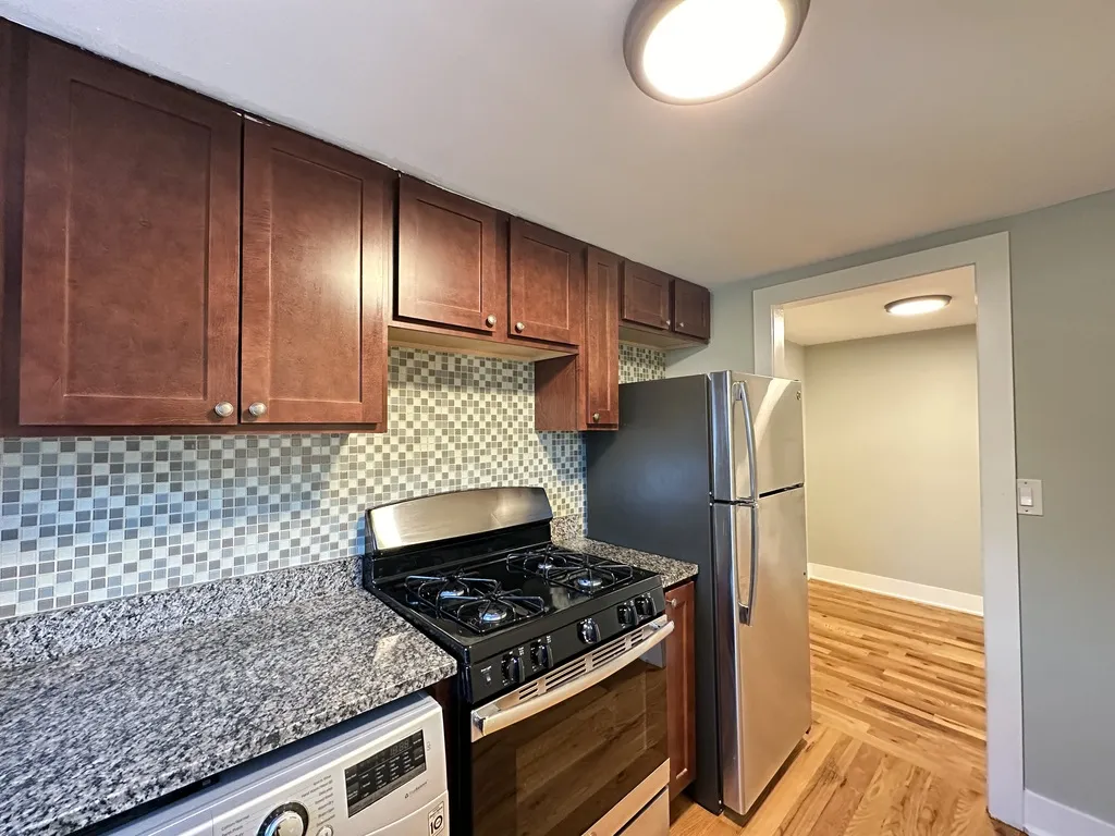 696 Elm Pl, ,  60035, USA 60035-unit#111-Highland Park-IL
