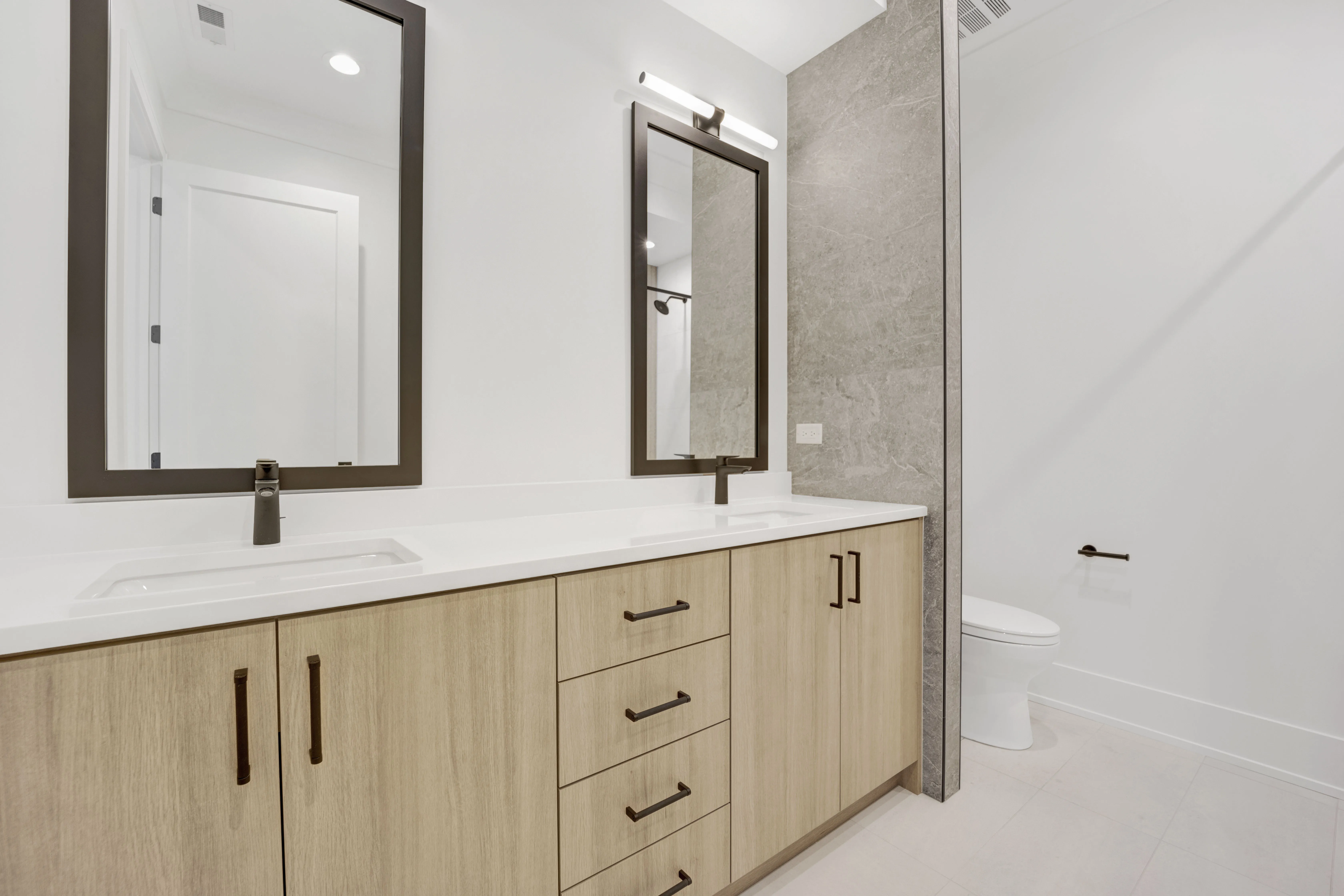 4920 N Lincoln Ave, , 60625, USA 60625-unit#2W-Chicago-IL