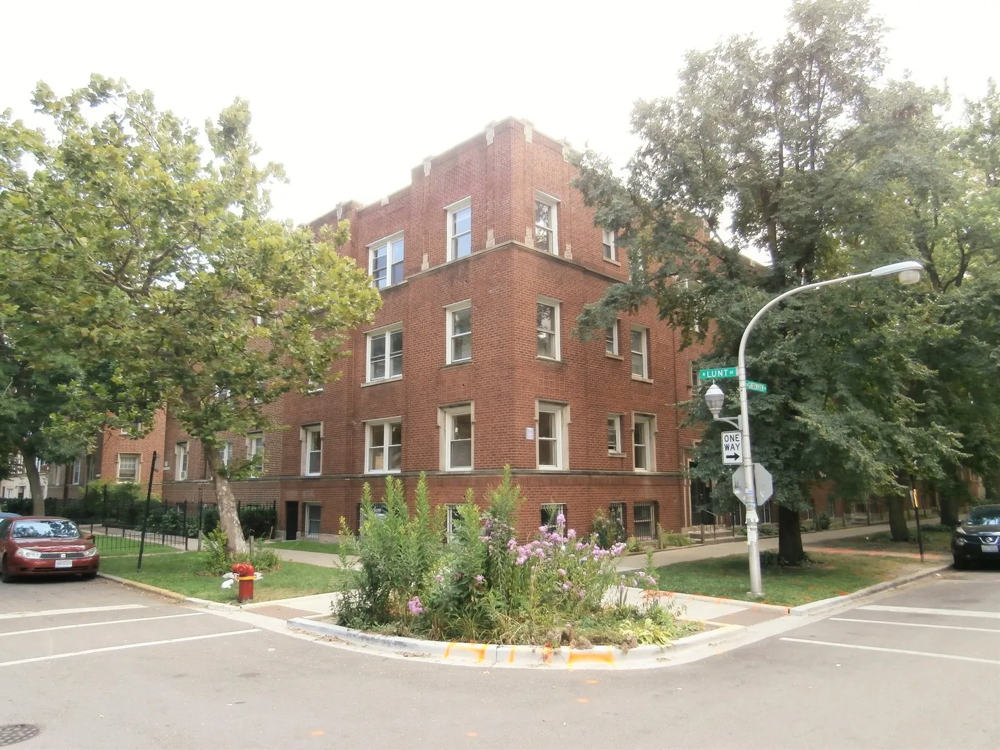 6975 N Greenview Ave, , 60626, USA 60626-unit#2S-Chicago-IL