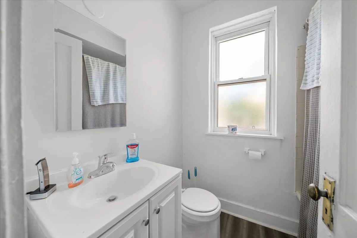 3727 N Pine Grove Ave, ,  60613, USA 60613-unit#203-Chicago-IL