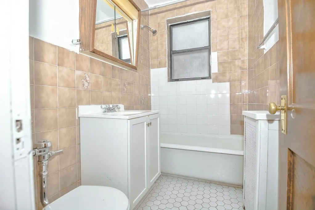 739 W Belmont Ave, , 60657, USA 60657-unit#315-Chicago-IL
