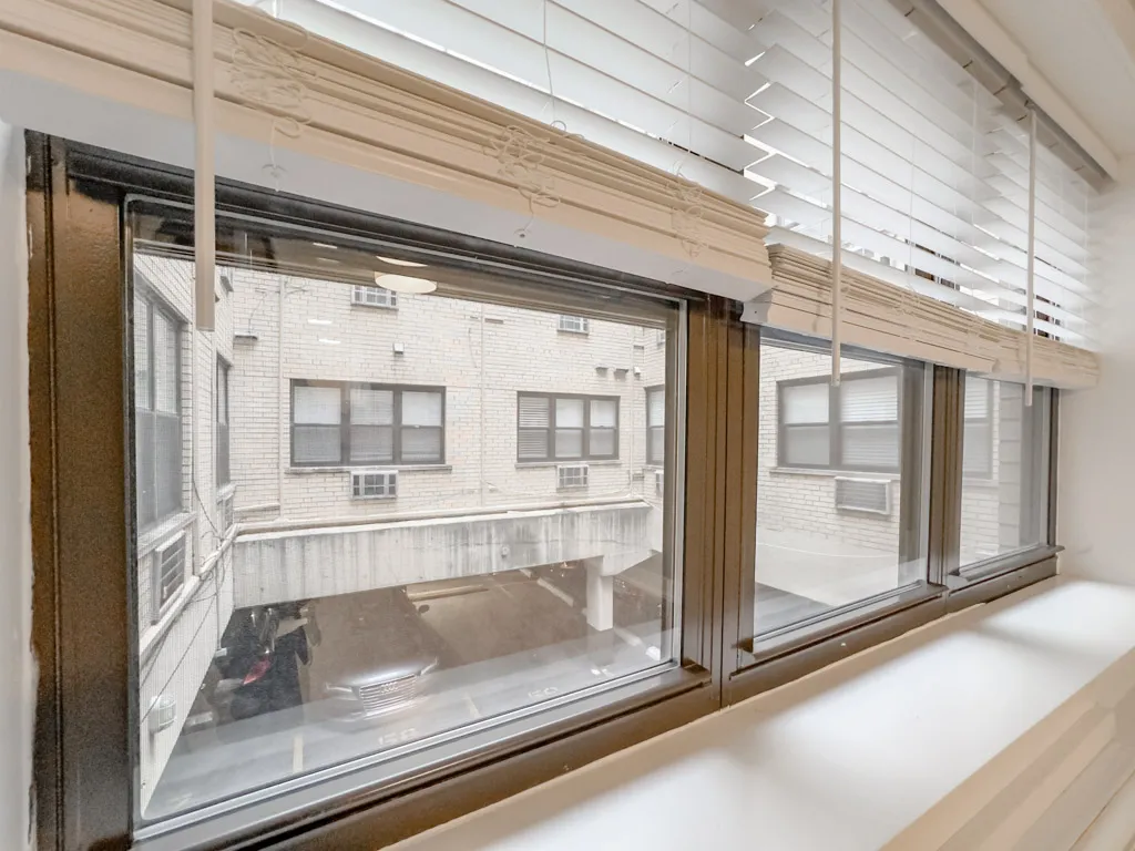 445 W Barry Ave, , 60657, USA 60657-unit#216-Chicago-IL