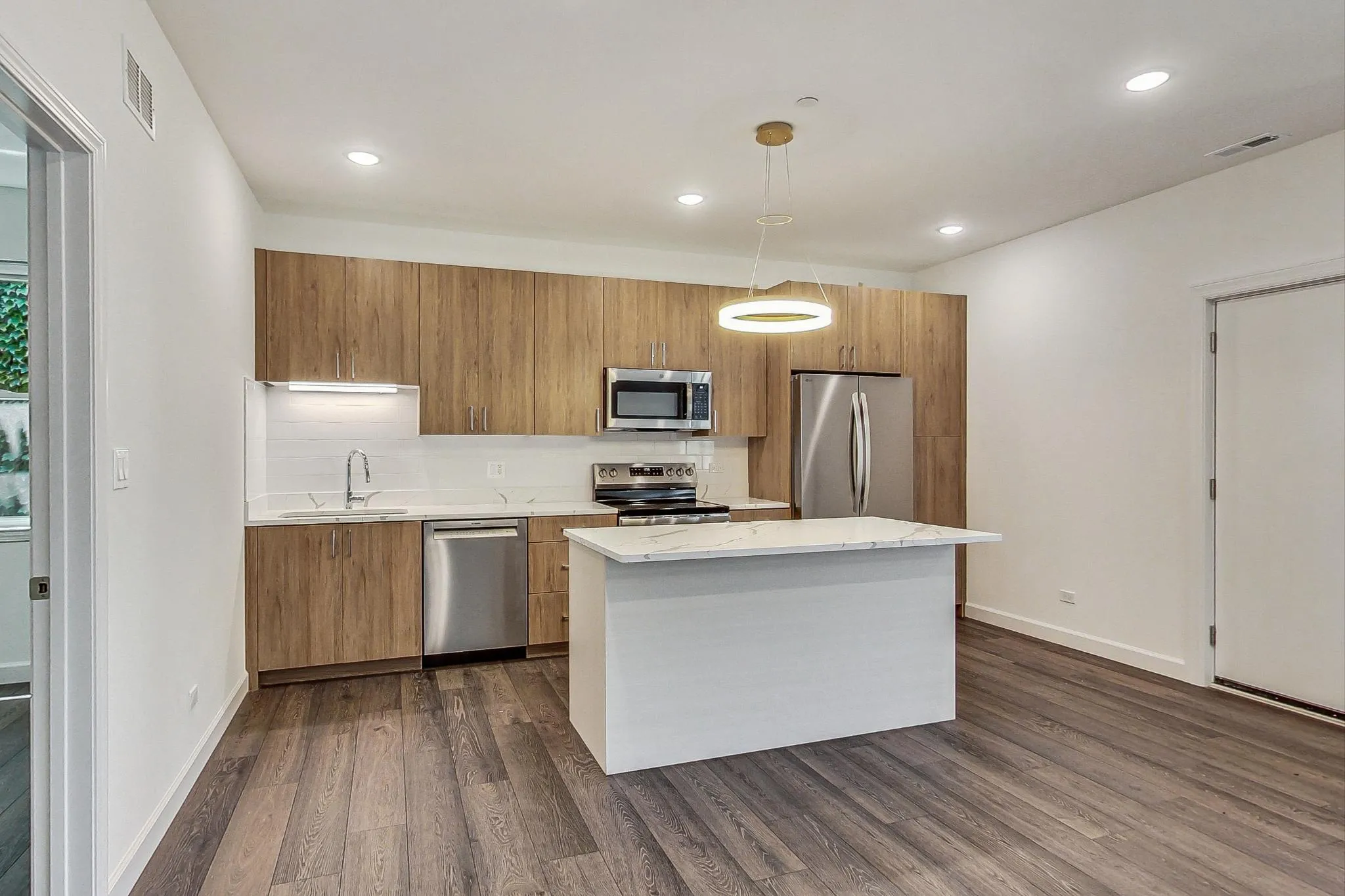 6122 S University Ave, ,  60637, USA 60637-unit#303-Chicago-IL