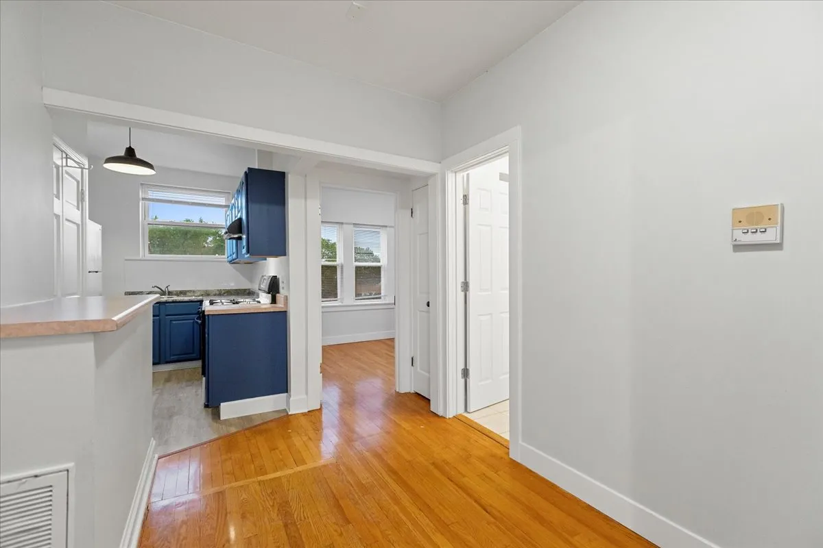 4055 N Spaulding Ave, ,  60618, USA 60618-unit#3-Chicago-IL