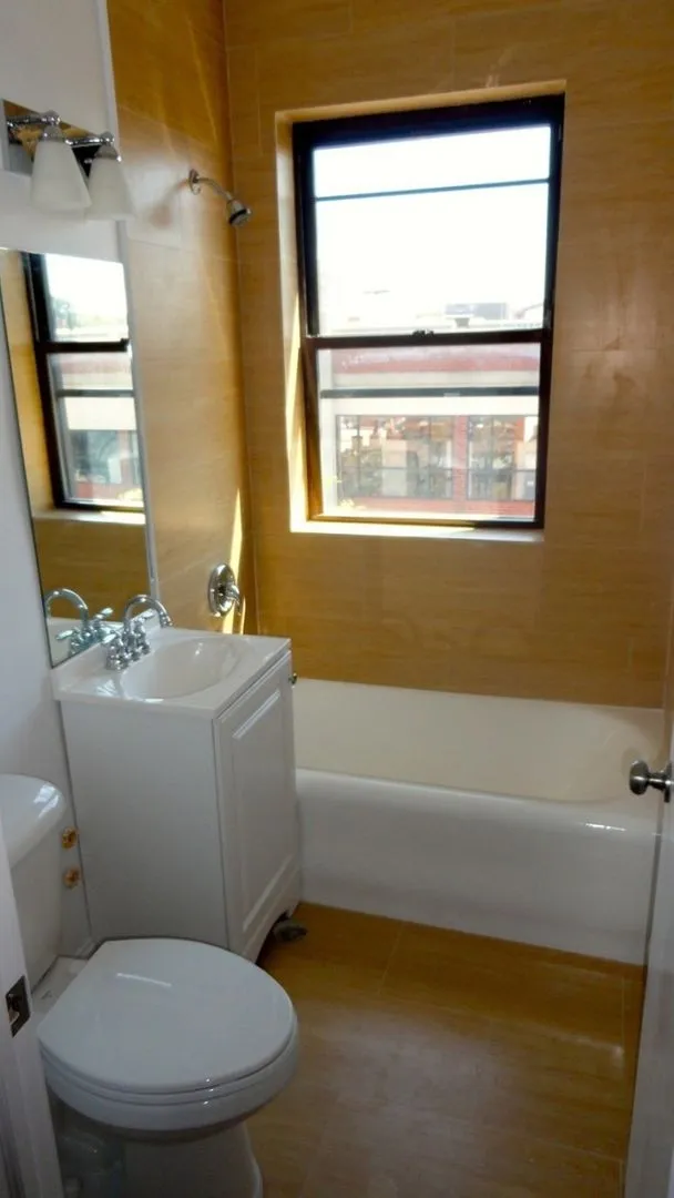 339 Howard St, , 60202, USA 60202-unit#302-Evanston-IL