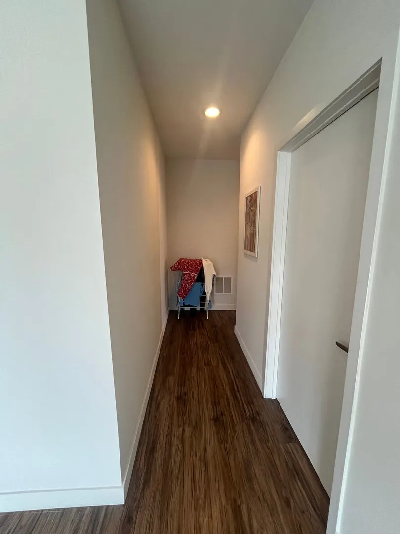 1045 W Cornelia Ave, ,  60657, USA 60657-unit#404-Chicago-IL