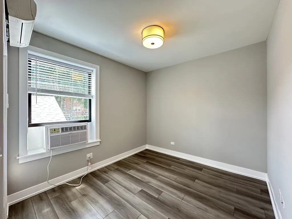 3937 N Janssen Ave, ,  60613, USA 60613-unit#1E-Chicago-IL