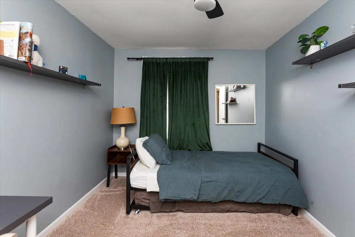 15 N Fernwood Dr, , 60440, USA 60440-Bolingbrook-IL