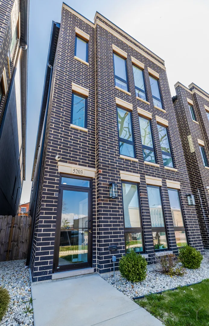 5201 S Wabash Ave, ,  60615, USA 60615-unit#3-Chicago-IL