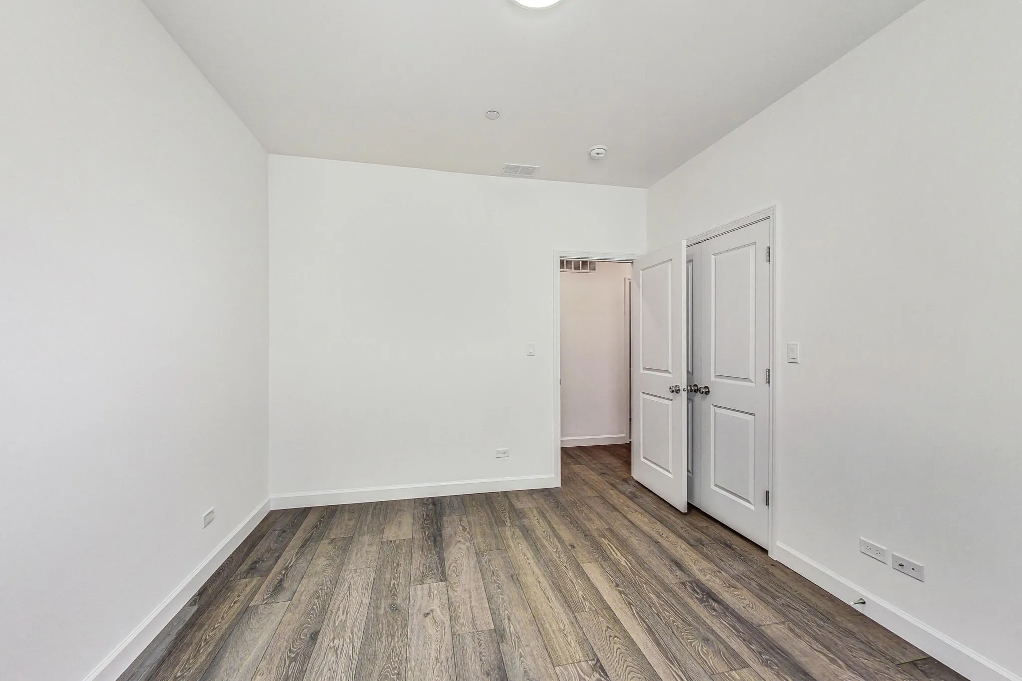 6122 S University Ave, ,  60637, USA 60637-unit#303-Chicago-IL