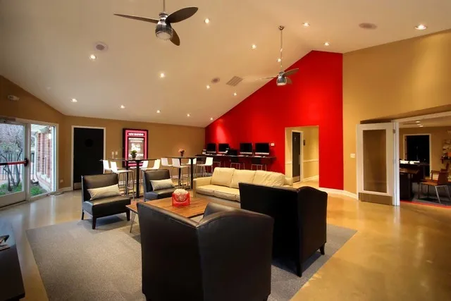 21 Wisteria Ln, , 60173, USA 60173-unit#21-Schaumburg-IL