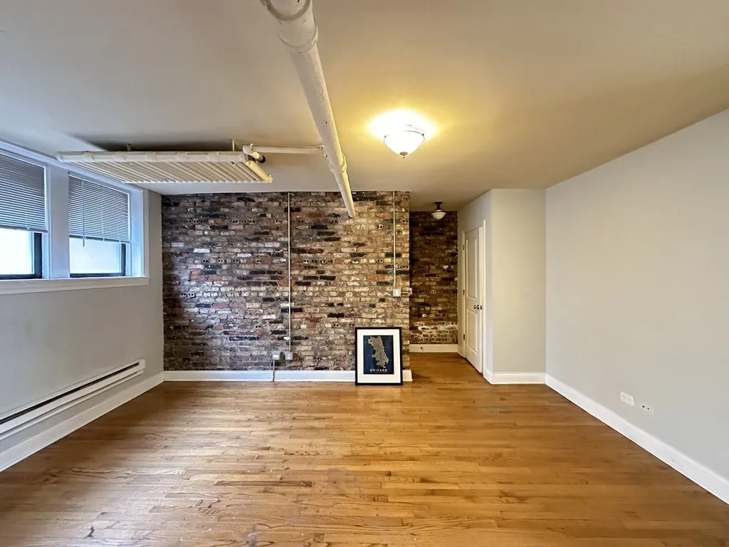 750 W Addison St, ,  60613, USA 60613-unit#G-Chicago-IL