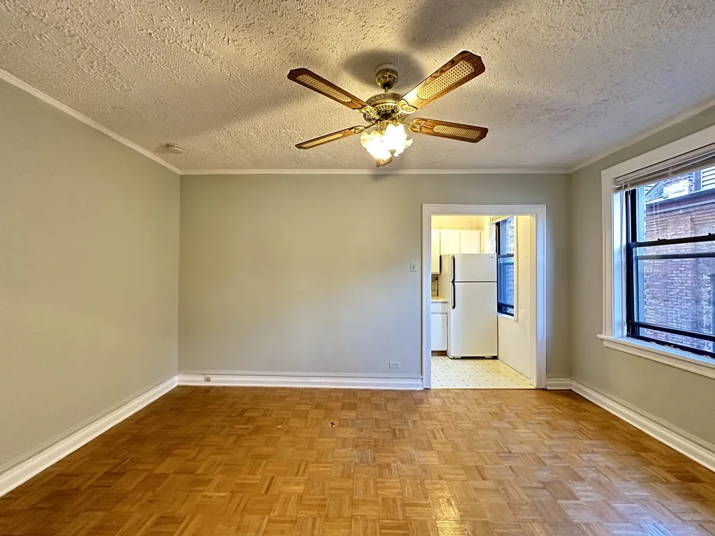 711 W Belmont Ave, , 60657, USA 60657-unit#306-Chicago-IL
