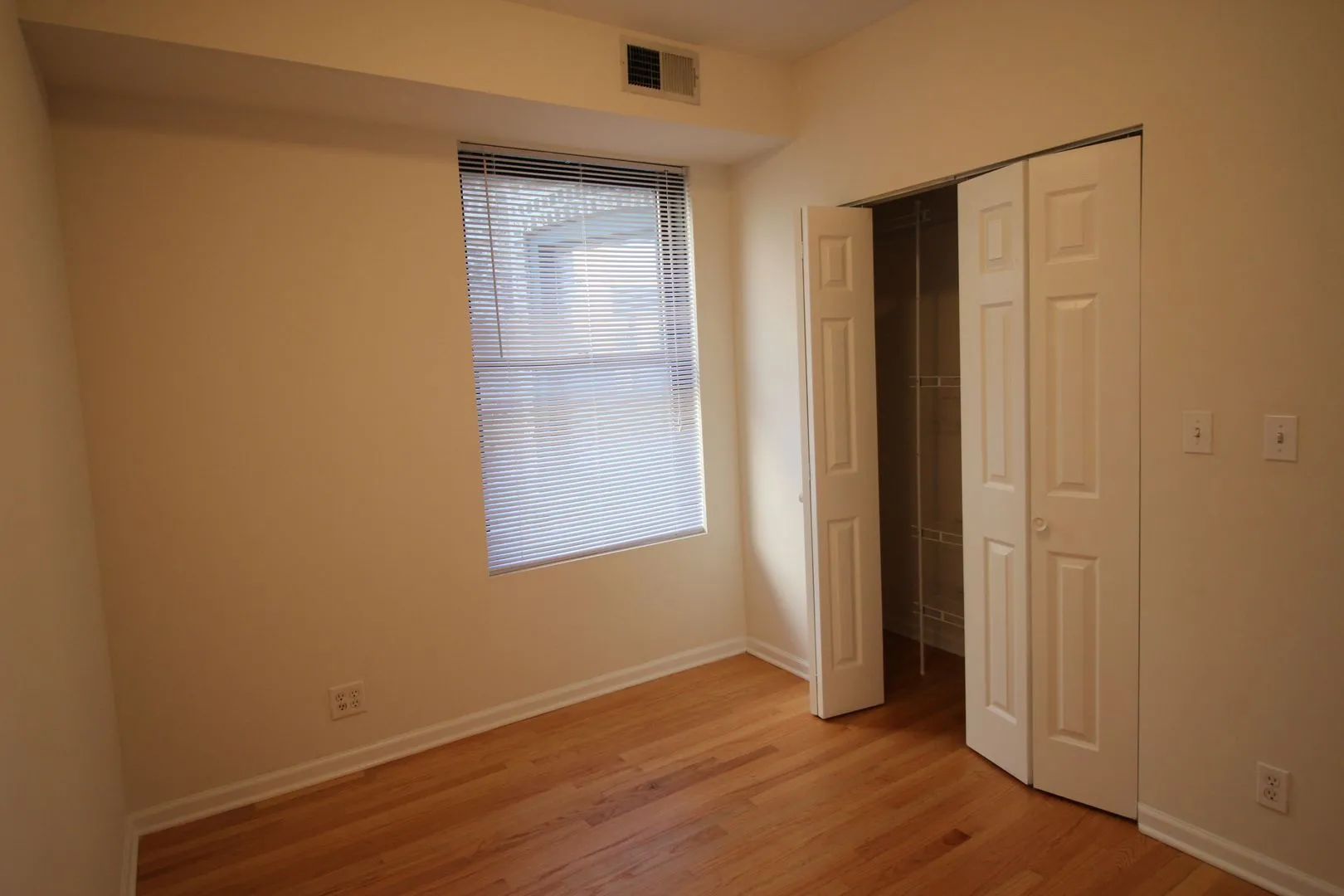 3320 W Lawrence Ave, , 60625, USA 60625-unit#2-Chicago-IL