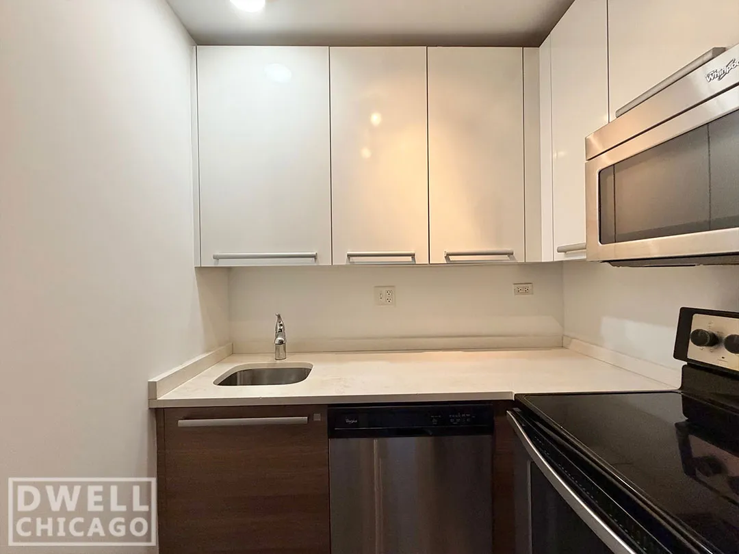 925 W Carmen Ave, ,  60640, USA 60640-unit#2E-Chicago-IL