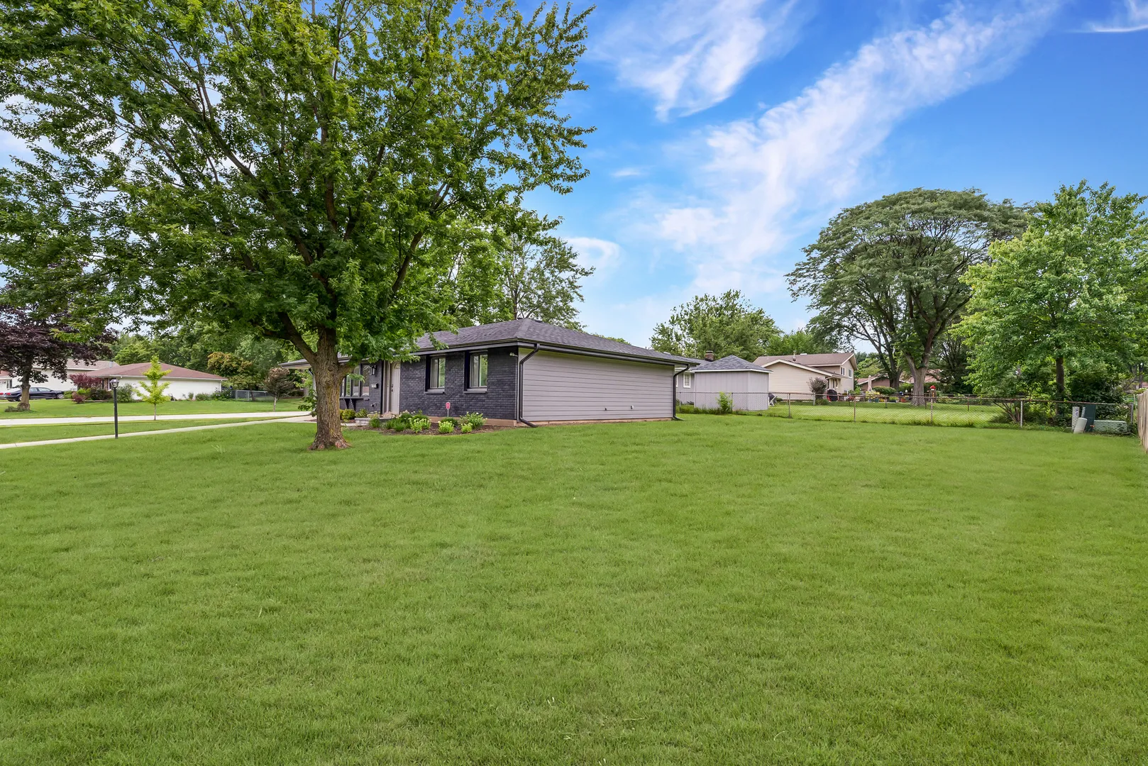 1026 Sharon Ln, , 60193, USA 60193-unit#1026-Schaumburg-IL