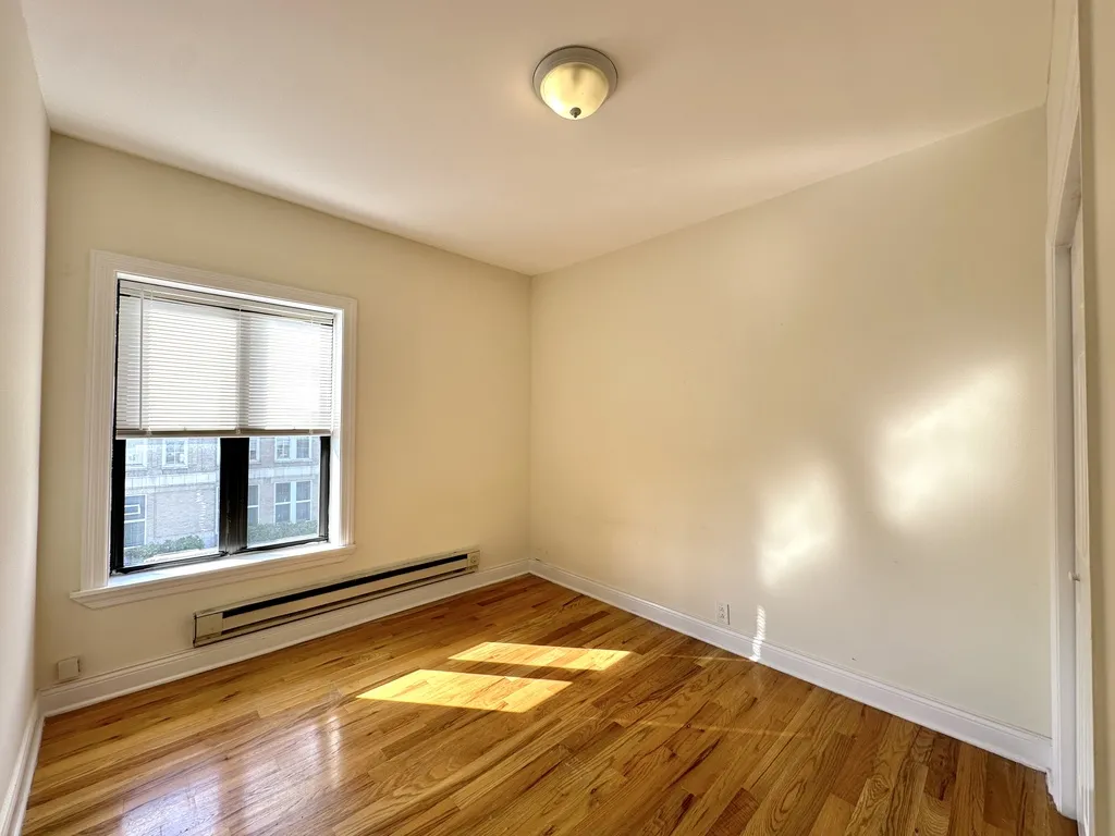 823 W Waveland Ave, , 60613, USA 60613-unit#3N-Chicago-IL