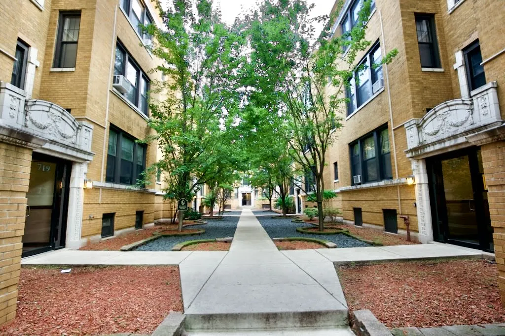 723 W Barry Ave, , 60657, USA 60657-unit#3A-Chicago-IL
