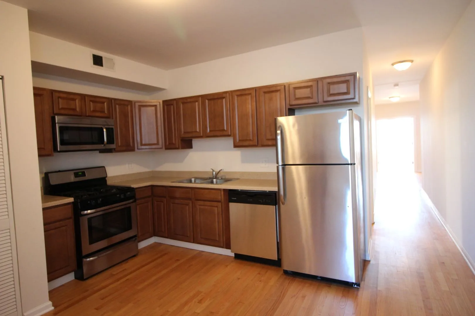 3320 W Lawrence Ave, , 60625, USA 60625-unit#2-Chicago-IL