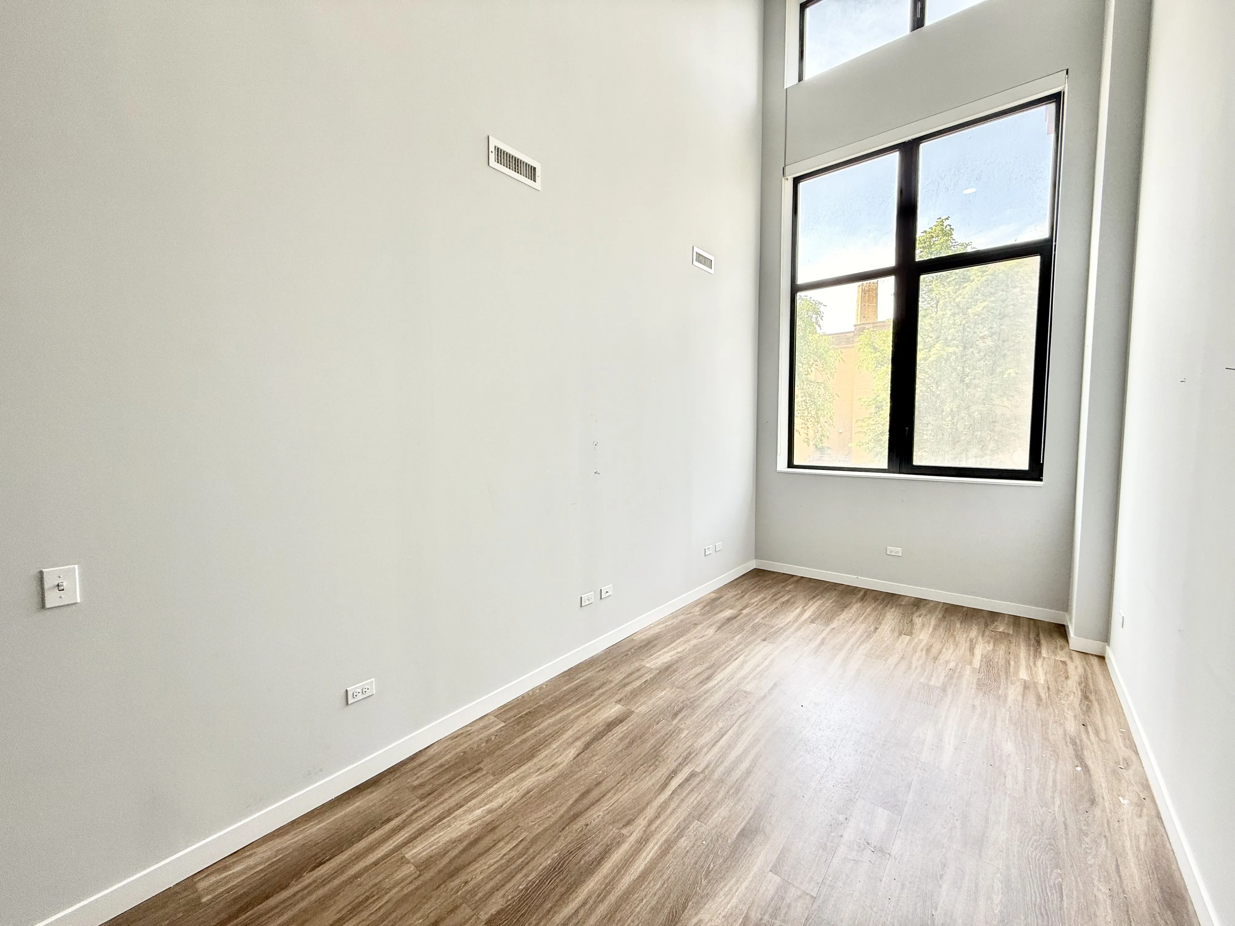 1900 W Lawrence Ave, ,  60640, USA 60640-unit#212-Chicago-IL