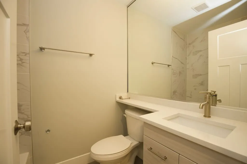 445 W Barry Ave, , 60657, USA 60657-unit#501-Chicago-IL