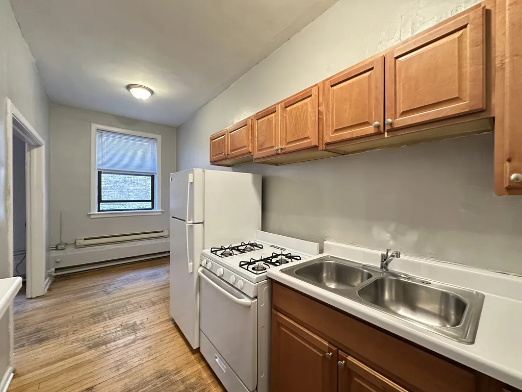 1050 W George St, ,  60657, USA 60657-unit#006-Chicago-IL
