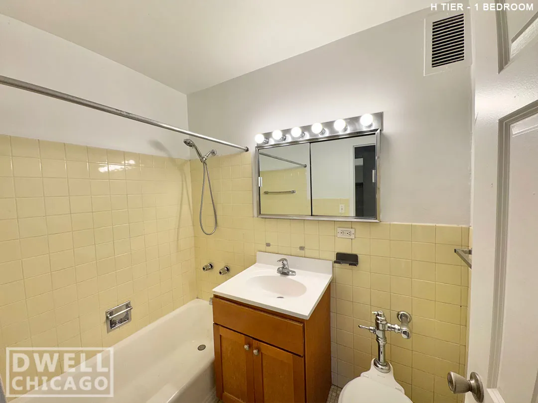 5650 N Sheridan Rd, ,  60660, USA 60660-unit#2C-Chicago-IL