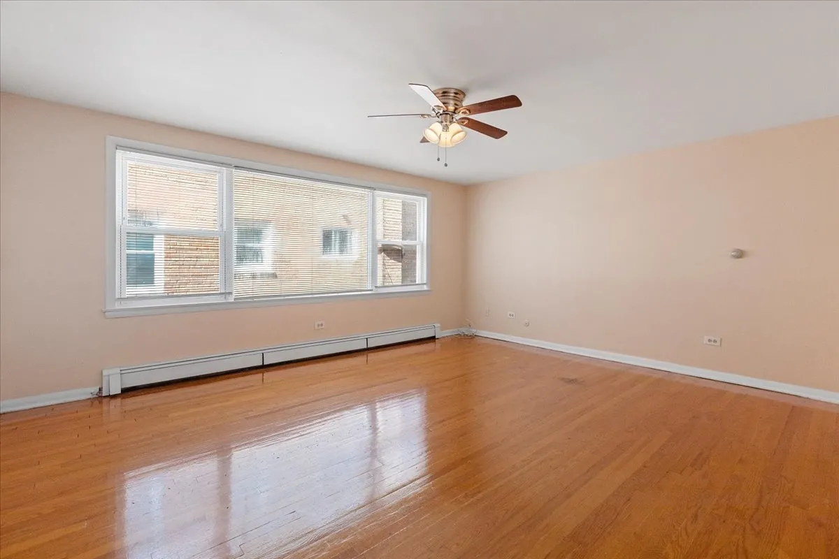 2650 W Touhy Ave, ,  60645, USA 60645-unit#2N-Chicago-IL