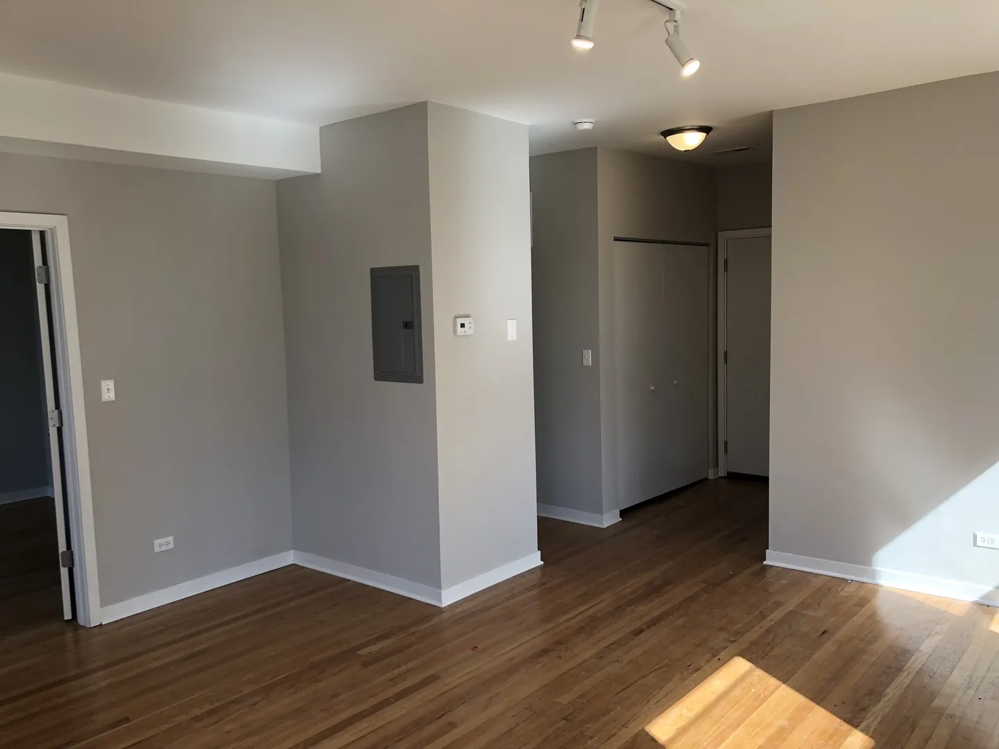4821 N Christiana Ave, ,  60625, USA 60625-unit#1W-Chicago-IL