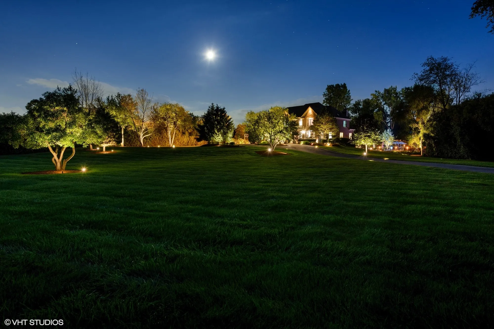 675 Old Barrington Rd, , 60010, USA 60010-North Barrington-IL