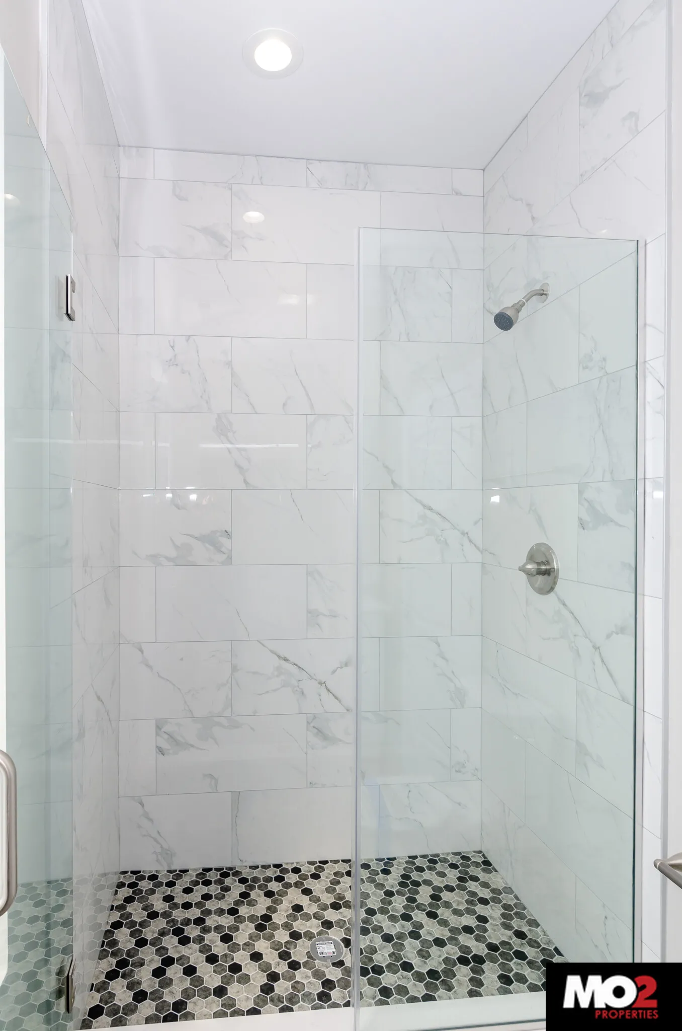 818 N Oakley Blvd, ,  60622, USA 60622-unit#2R-Chicago-IL