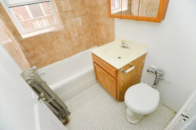 711 W Belmont Ave, , 60657, USA 60657-unit#106-Chicago-IL