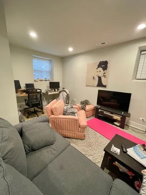 910 W Waveland Ave, , 60613, USA 60613-unit#G-Chicago-IL