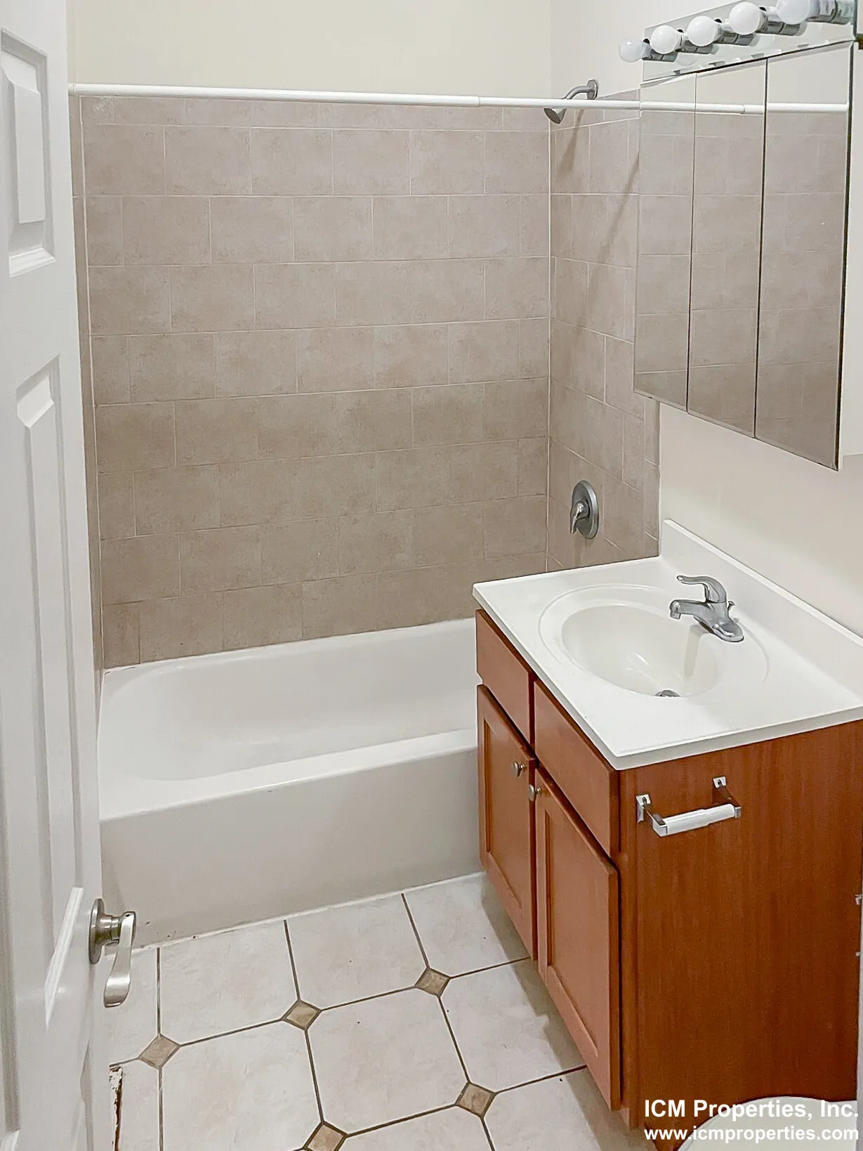 3818 N Sheffield Ave, ,  60613, USA 60613-unit#3818-1-Chicago-IL