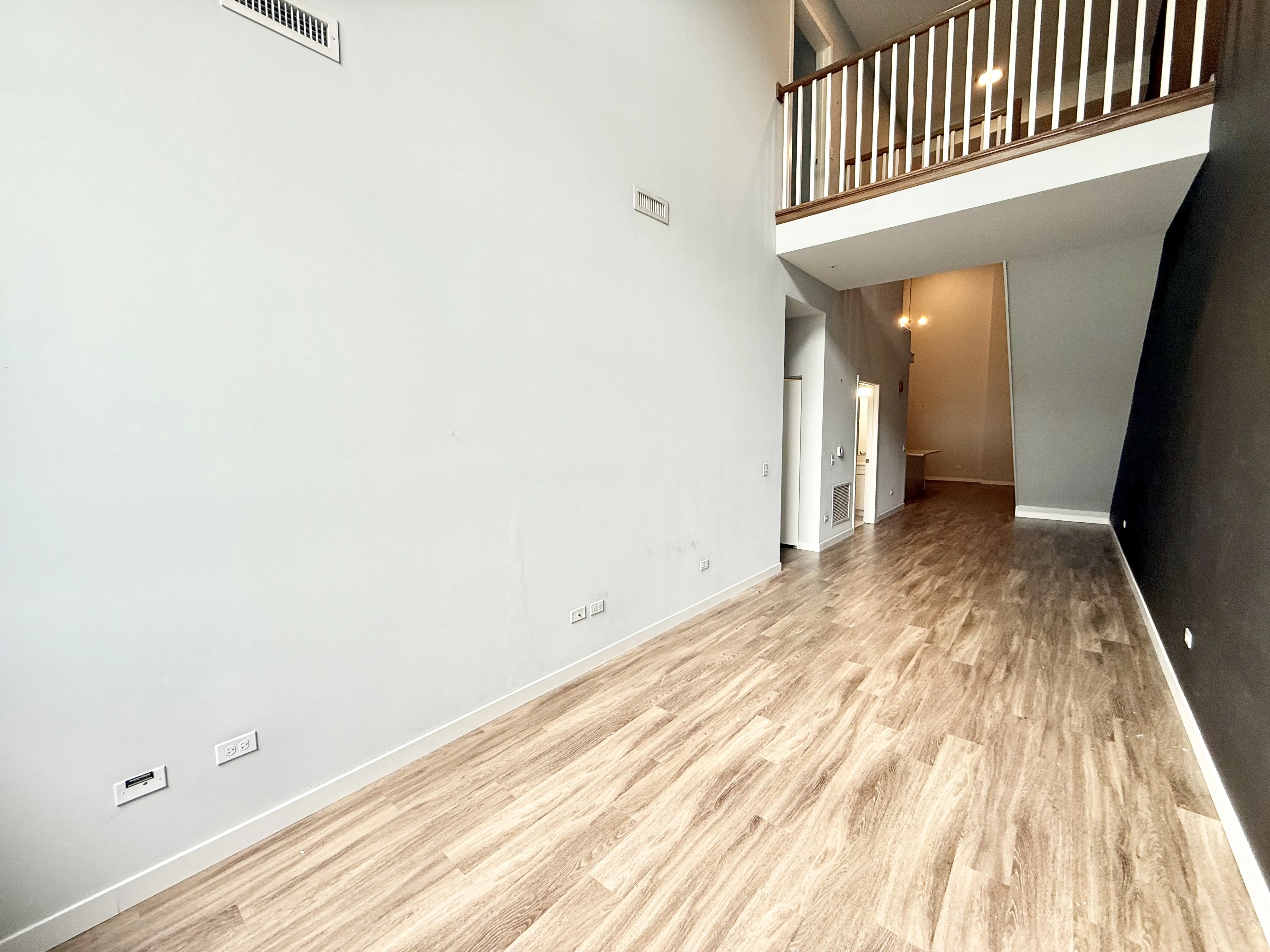 1900 W Lawrence Ave, , 60640, USA 60640-unit#211-Chicago-IL