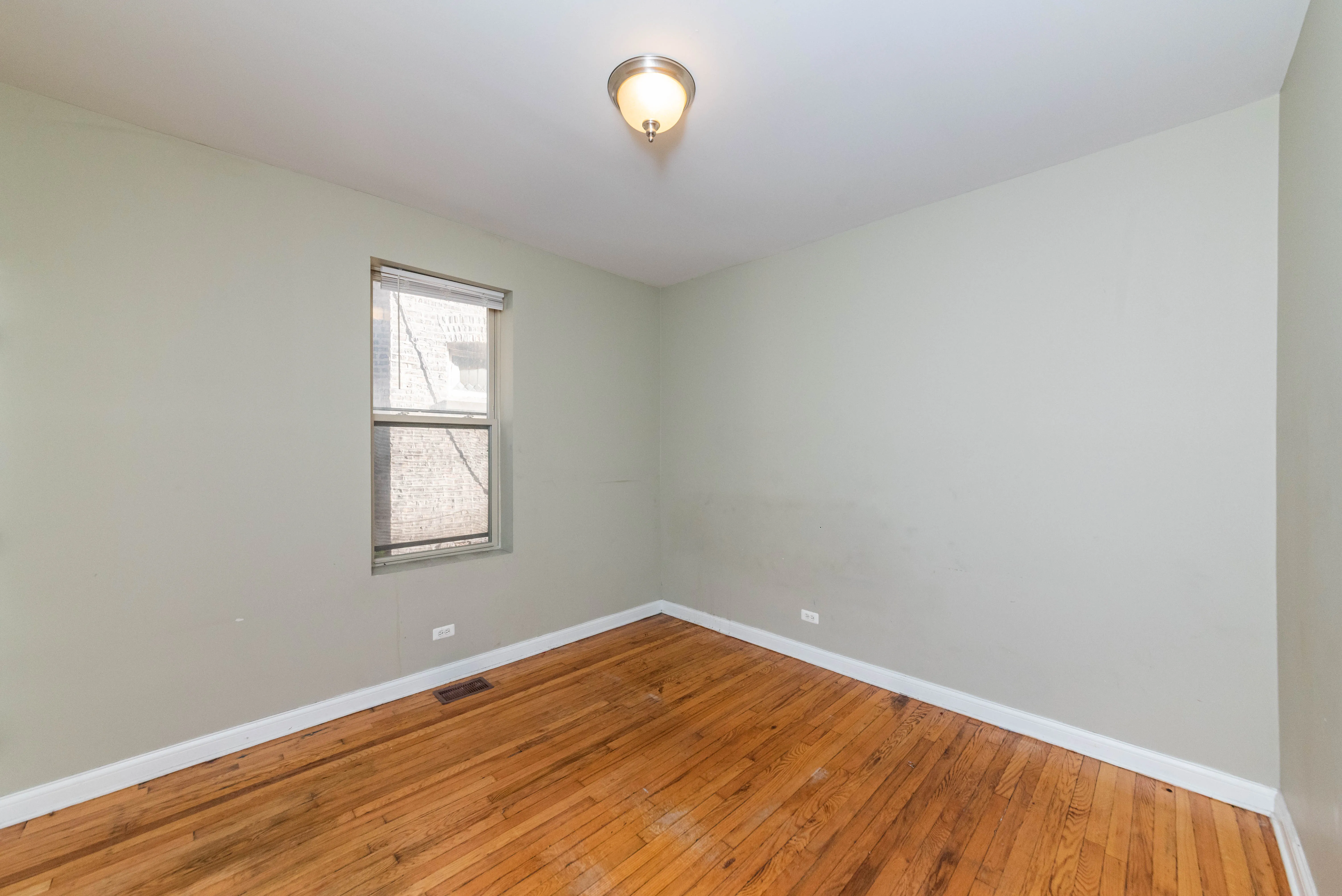 2812 E 76th St, ,  60649, USA 60649-unit#3-Chicago-IL