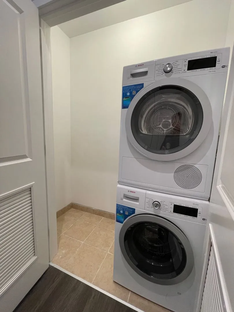 1730 W Greenleaf Ave, ,  60626, USA 60626-unit#1730-202-Chicago-IL