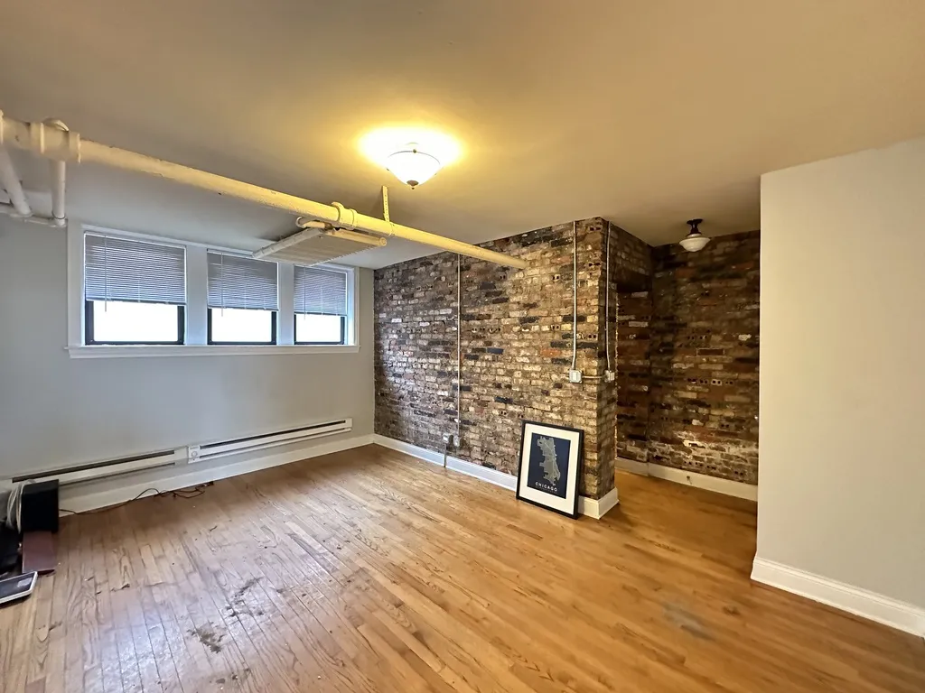 750 W Addison St, ,  60613, USA 60613-unit#G-Chicago-IL