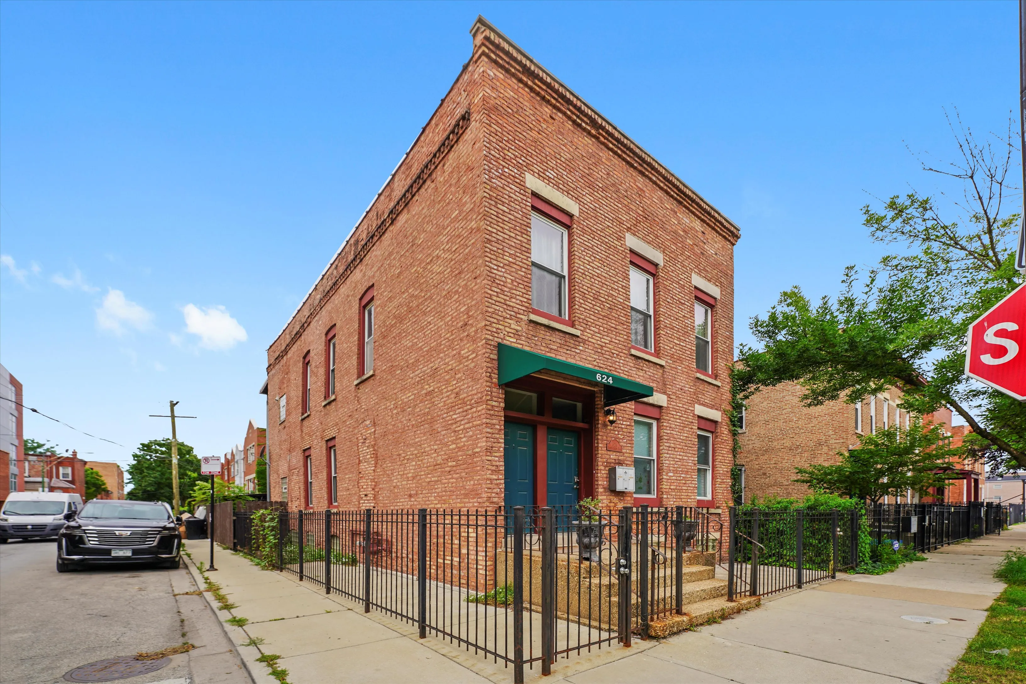 624 S Oakley Blvd, ,  60612, USA 60612-unit#2-Chicago-IL