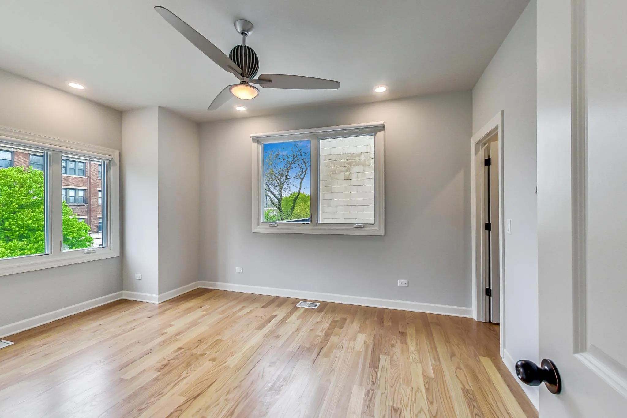 6117 S University Ave, ,  60637, USA 60637-unit#6-Chicago-IL