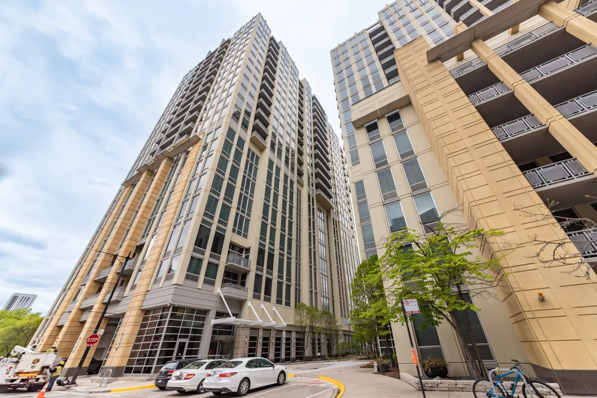 700 N Larrabee St, ,  60654, USA 60654-unit#1902-Chicago-IL