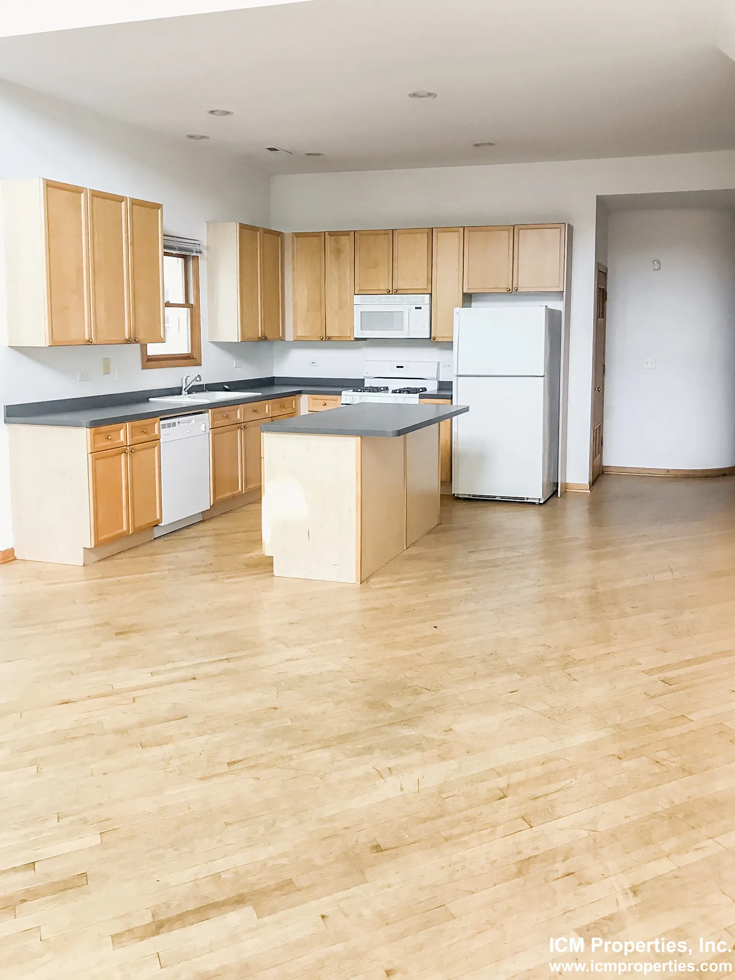 2715 N Wayne Ave, ,  60614, USA 60614-unit#2717-3N-Chicago-IL