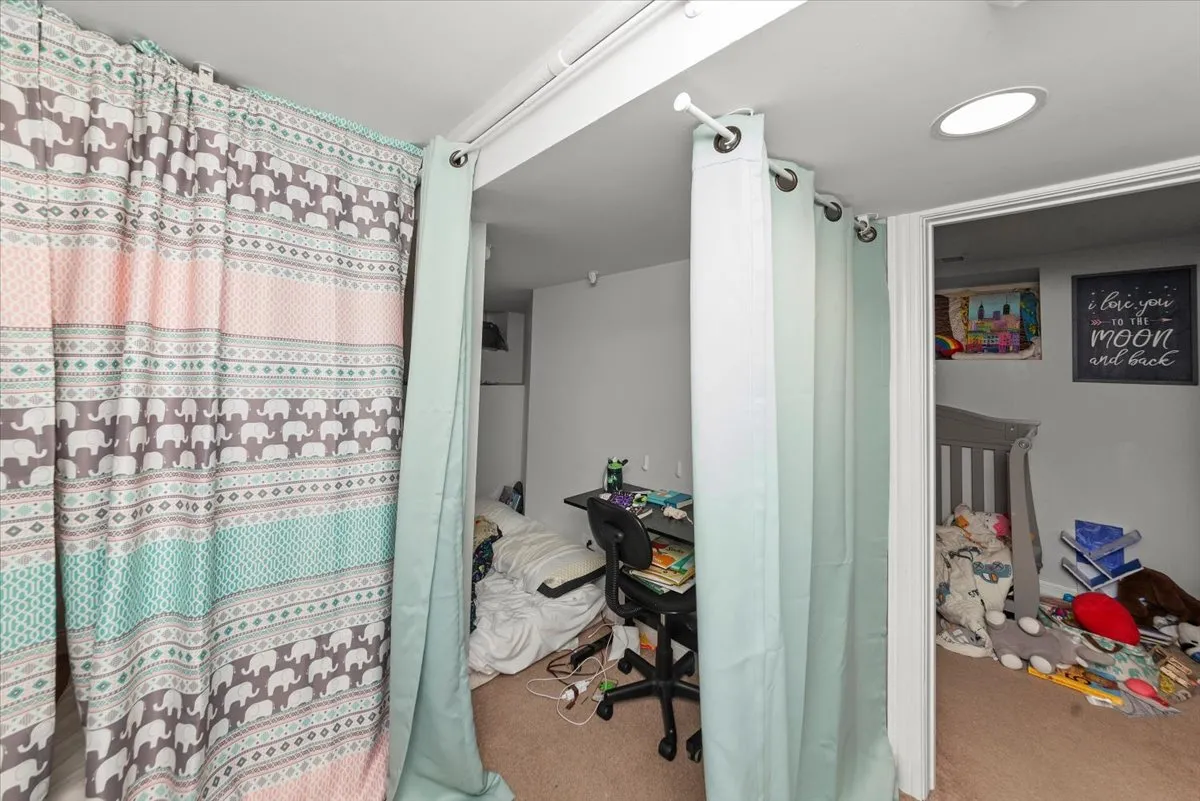 2341 W Montana St, ,  60647, USA 60647-unit#1F-Chicago-IL