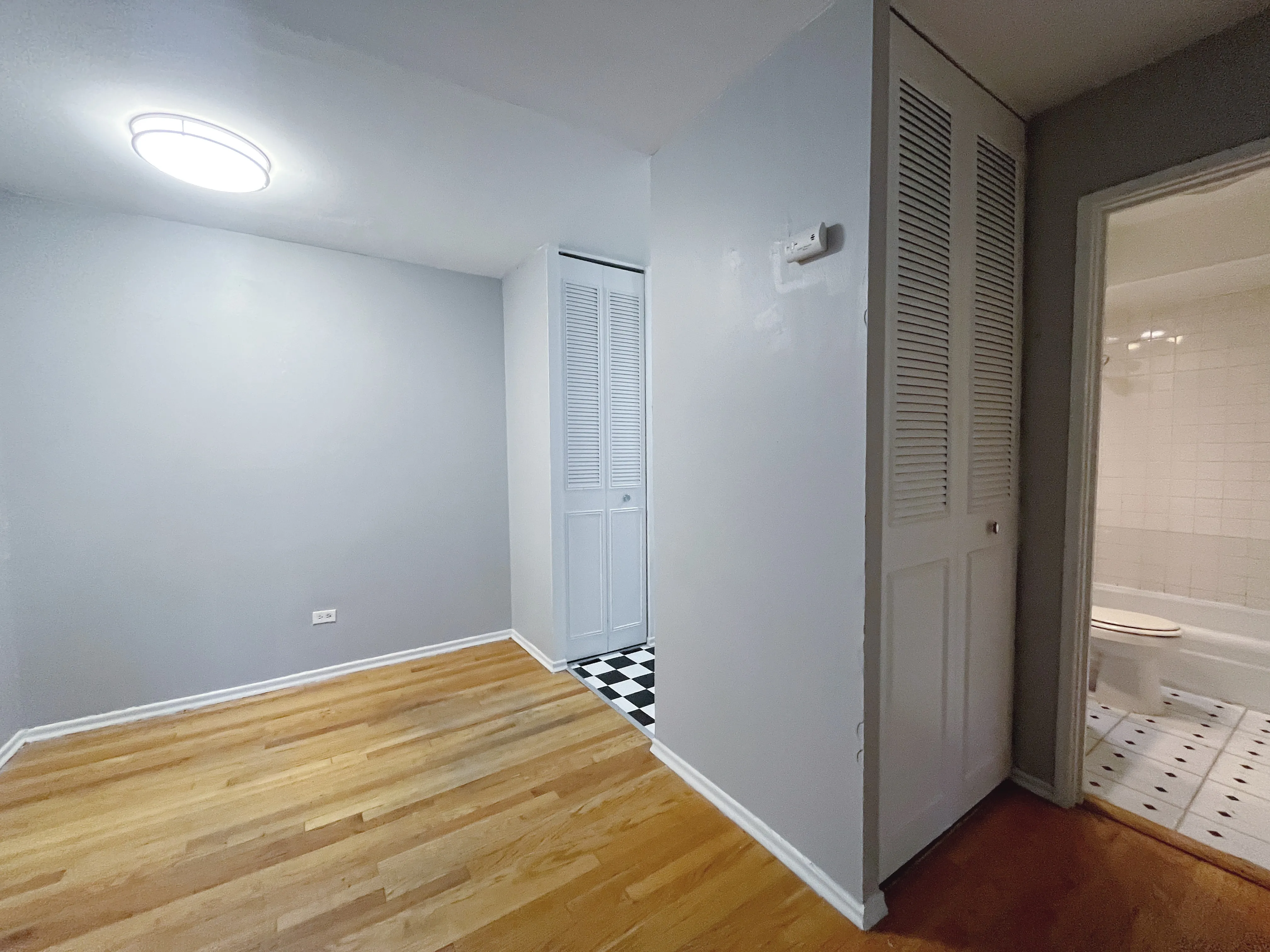 736 W Buena Ave, , 60613, USA 60613-unit#307-Chicago-IL