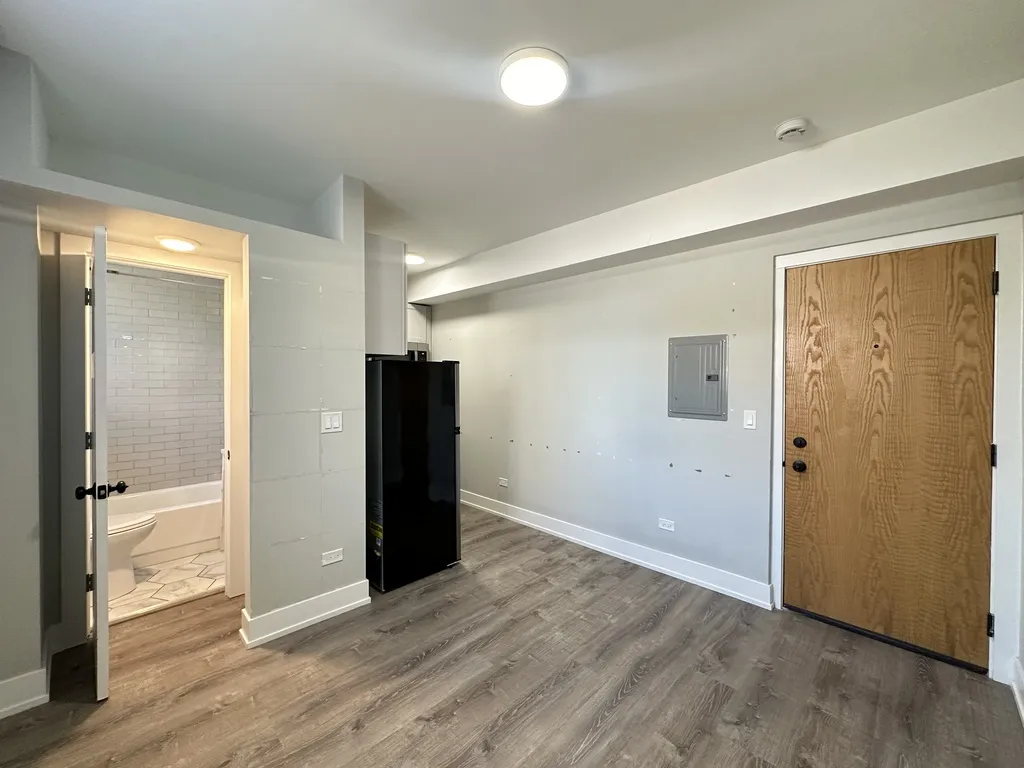505 W Belmont Ave, ,  60657, USA 60657-unit#4E-Chicago-IL